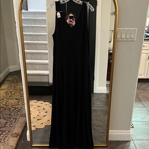 Elegant Black Maxi Dress